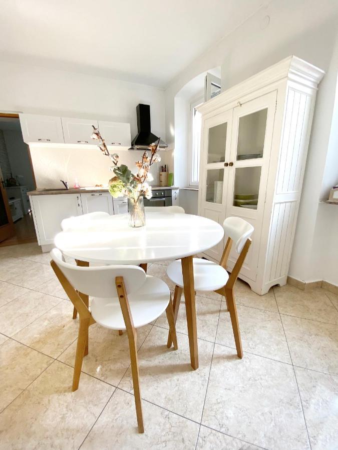 Apartment Evelina Pula Eksteriør billede
